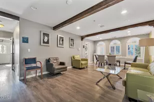 15743 Covello St, Lake Balboa, CA 91406 - Photo 3