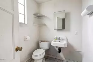 426 W Arbor Vitae St, Inglewood, CA 90301 - Photo 13