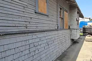 1020 W 42nd Pl, Los Angeles, CA 90037 - Photo 5