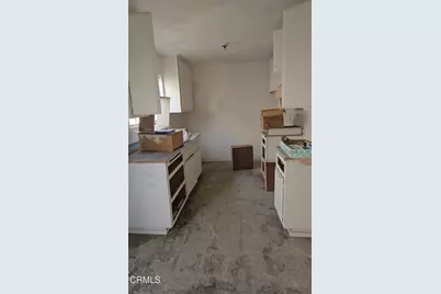 1020 W 42nd Place, Los Angeles, CA 90037 - Photo 17