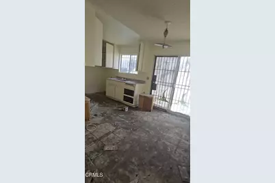 1020 W 42nd Place, Los Angeles, CA 90037 - Photo 23