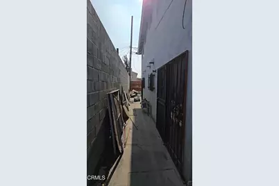 1020 W 42nd Place, Los Angeles, CA 90037 - Photo 29