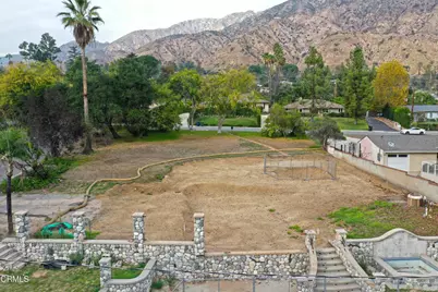 1808 E Altadena Drive, Altadena, CA 91001 - Photo 13