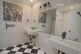 382 E California Blvd, Pasadena, CA 91106 - Photo 17