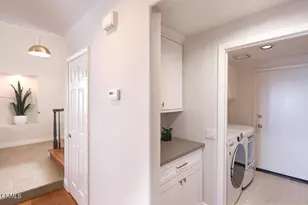 925 Calle Del Pacifico, Glendale, CA 91208 - Photo 19