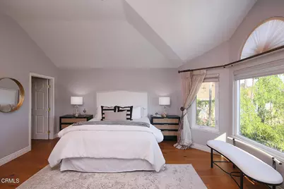 925 Calle Del Pacifico, Glendale, CA 91208 - Photo 25