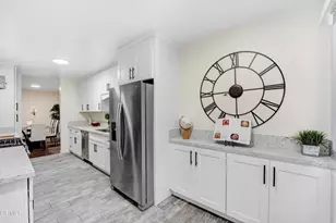 6225 Coldwater Canyon Ave, Los Angeles, CA 91606 - Photo 3
