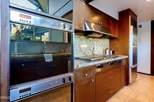 1345 Carnarvon Dr, Pasadena, CA 91103 - Photo 21