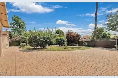 5701 Corbin Avenue, Tarzana, CA 91356 - Photo 3