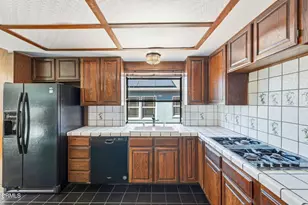 672 W Mendocino St, Altadena, CA 91001 - Photo 11