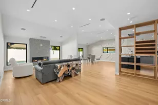 14145 Weddington St, Sherman Oaks, CA 91401 - Photo 5