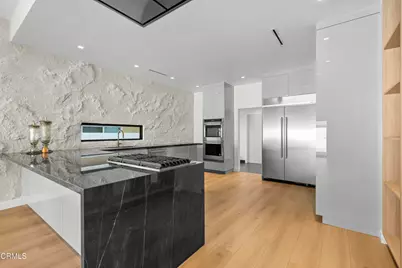 14145 Weddington Street, Sherman Oaks, CA 91401 - Photo 11