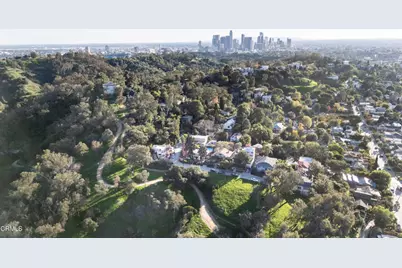 2309 Vista Gordo Drive, Los Angeles, CA 90026 - Photo 21