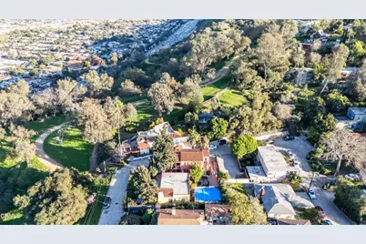 2309 Vista Gordo Drive, Los Angeles, CA 90026 - Photo 17