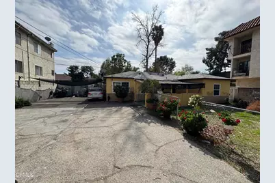 15624 Vanowen Street, Los Angeles, CA 91406 - Photo 11