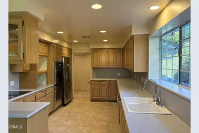 1920 N Altadena Drive, Pasadena, CA 91107 - Photo 9