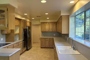 1920 N Altadena Dr, Pasadena, CA 91107 - Photo 9