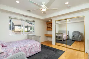 1075 E Tujunga Ave, Burbank, CA 91501 - Photo 43