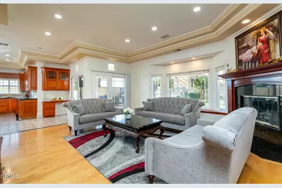 1075 E Tujunga Avenue, Burbank, CA 91501 - Photo 17