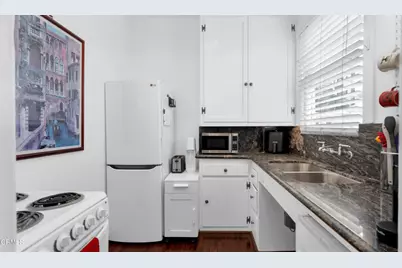 128 Lime Avenue #14, Long Beach, CA 90802 - Photo 11