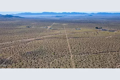 155 E Avenue F8, Lancaster, CA 93535 - Photo 5