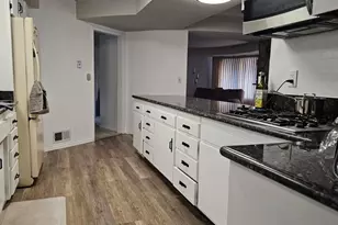 2786 Kennington Dr, Glendale, CA 91206 - Photo 11