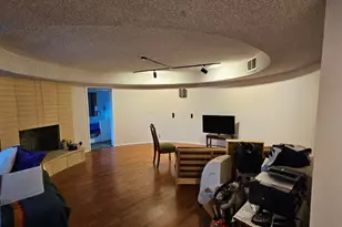 2786 Kennington Dr, Glendale, CA 91206 - Photo 17