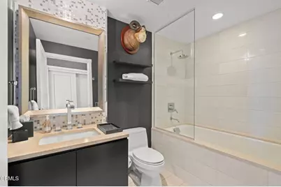 900 W Olympic Boulevard #36J, Los Angeles, CA 90015 - Photo 11