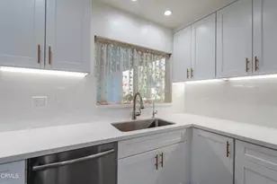 13615 Herrick Ave, Sylmar, CA 91342 - Photo 17