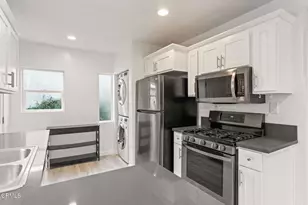 1047 E Brenner Pl, Long Beach, CA 90813 - Photo 9