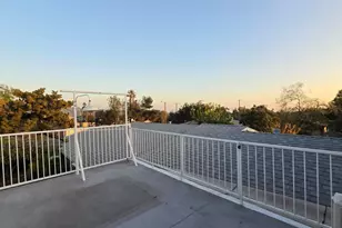 1489 N Altadena Dr, Pasadena, CA - Photo 23