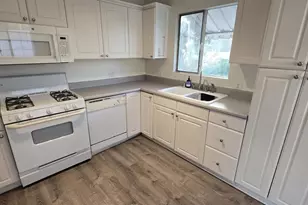 1489 N Altadena Dr, Pasadena, CA - Photo 11