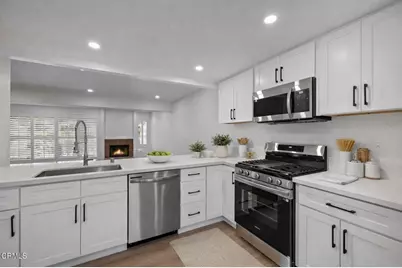 5720 Owensmouth Avenue #125, Woodland Hills, CA 91367 - Photo 3