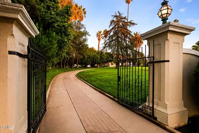 1230 S Oakland Avenue, Pasadena, CA 91106 - Photo 5