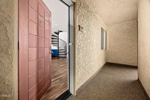 125 W Mountain St, Glendale, CA 91202 - Photo 7