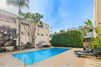 5411 Tyrone Avenue #202, Sherman Oaks, CA 91401 - Photo 3