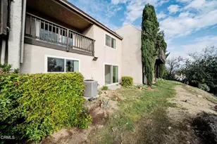 15550 Crestview Ln, Granada Hills, CA 91344 - Photo 27