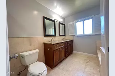 5026 Hook Tree Road, La Canada Flintridge, CA 91011 - Photo 15