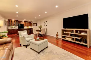 1299 Cordova St, Pasadena, CA 91106 - Photo 9