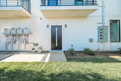 668 Keenan Avenue, Los Angeles, CA 90022 - Photo 3