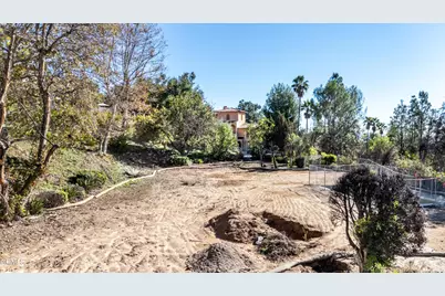 1624 Hastings Heights Lane, Pasadena, CA  - Photo 11