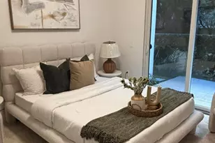 239 S Marengo Ave, Pasadena, CA 91101 - Photo 17