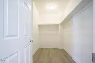 27285 Blue Spruce Pl, Valencia, CA 91354 - Photo 25