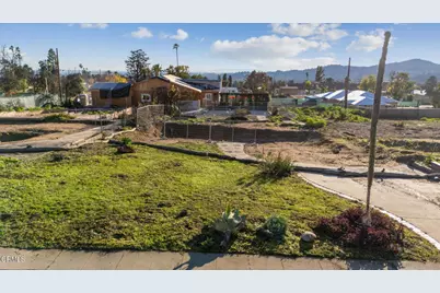 70 W Las Flores Drive, Altadena, CA 91001 - Photo 1