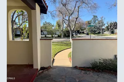 630 Mercedes Avenue, Pasadena, CA  - Photo 3