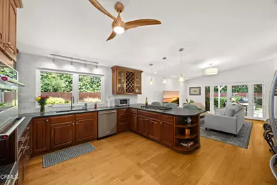 5524 Ocean View Boulevard, La Canada Flintridge, CA 91011 - Photo 9