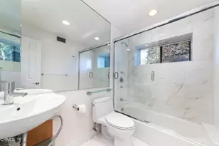 363 Patrician Way, Pasadena, CA 91105 - Photo 33