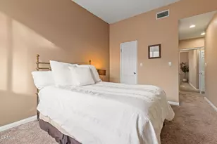 497 E California Blvd, Pasadena, CA 91106 - Photo 23