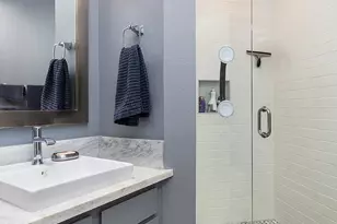 221 S Oak Knoll Ave, Pasadena, CA 91101 - Photo 19