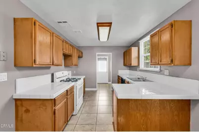 423 W Heber Street, Glendora, CA 91741 - Photo 17